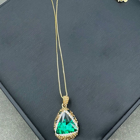 Enhanced Red and Green Crystal Rhinestone Inlaid Jewelry Set