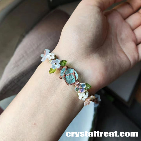 Natural "Lakeside Bloom" Aquamarine Crystal Bracelet