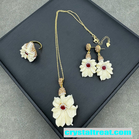 Shell Flower Jewelry Set with Jade Inlay
